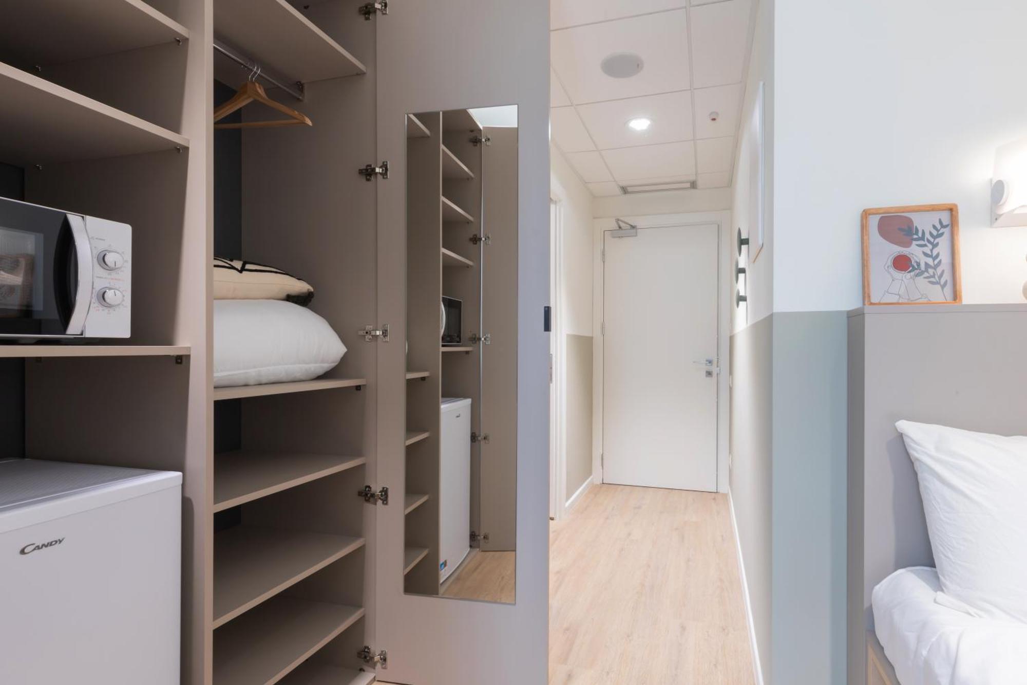 Well-Located Campus Rooms Near City Park Milan Exterior photo